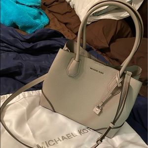 Authentic Micheal Kors Purse